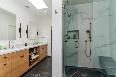 $3,295,000 | 717 Latigo Canyon Road, Malibu, CA 90265