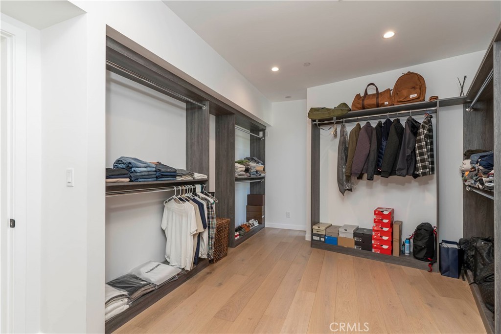 717 Latigo Canyon Road Malibu, CA 90265 - Photo 22 of 42