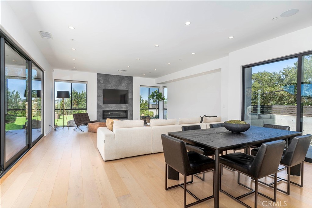 717 Latigo Canyon Road Malibu, CA 90265 - Photo 10 of 42