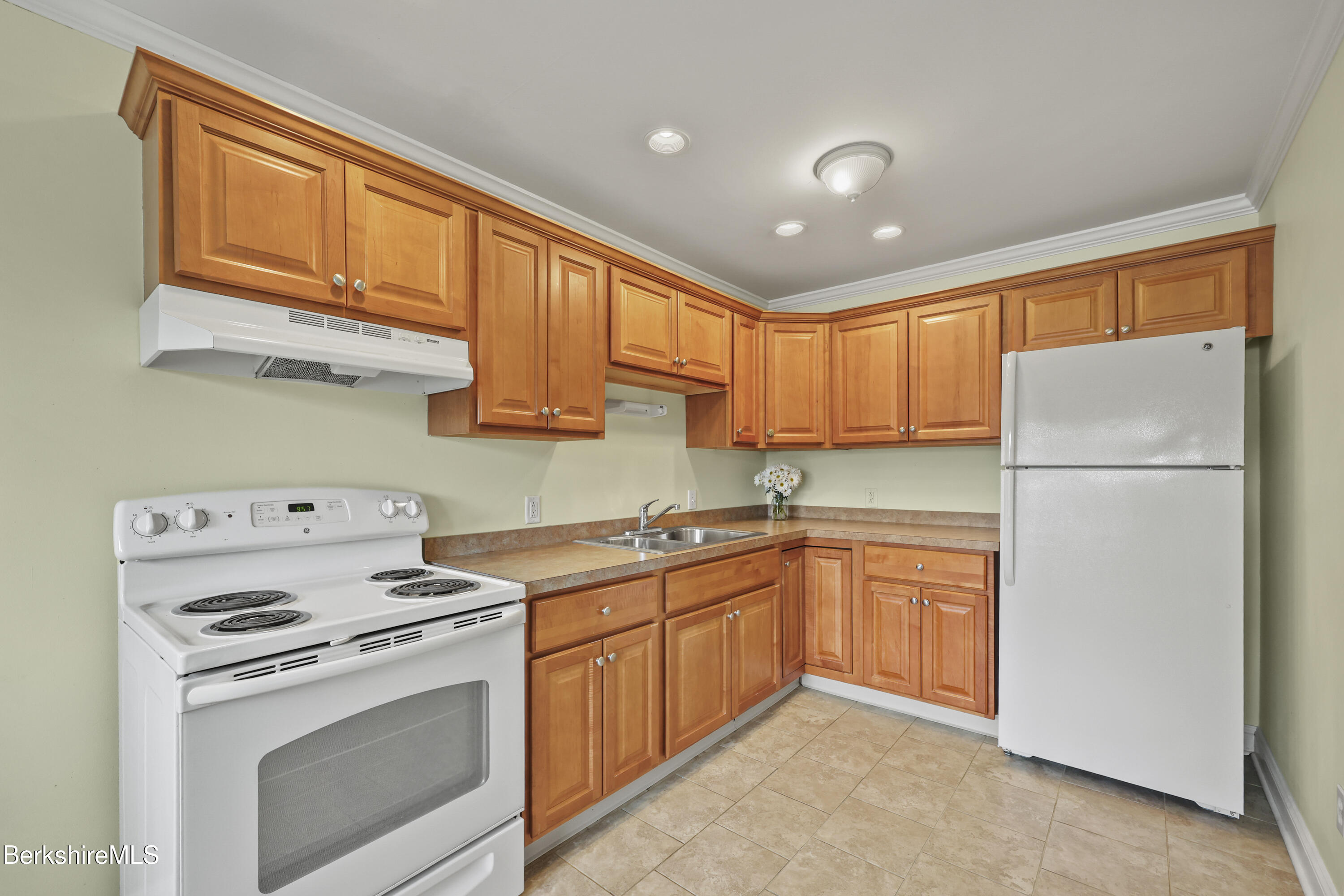 260 Pittsfield Road, Unit A05 Lenox, MA 01240 - Photo 5 of 22 Kitchen