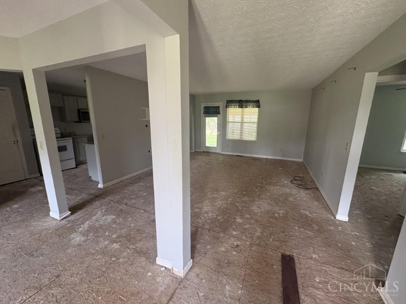 7310 Fairground Road Blanchester, OH 45107 - Photo 2 of 13 Gallery Image 2