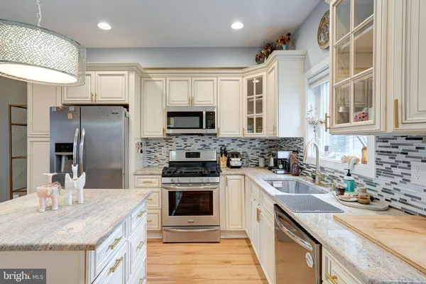 $3,300 | 1509 Dorrance Street, Philadelphia, PA 19146