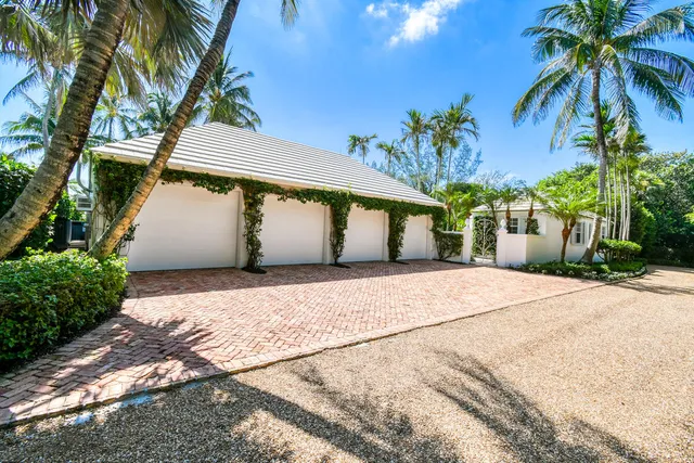 $23,900,000 | 485 South Beach Road, Jupiter Island, FL 33455
