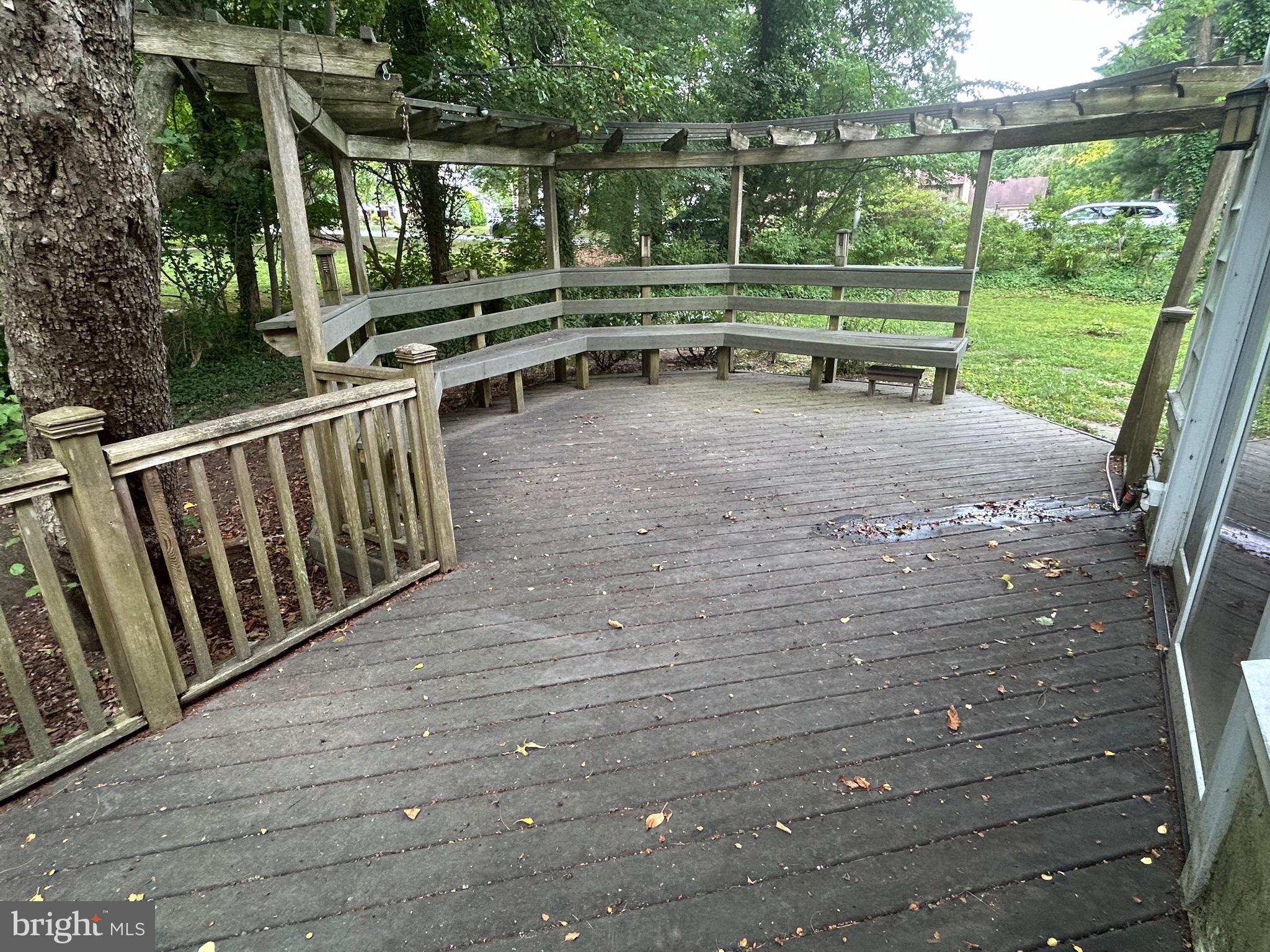 712 Arlington Road Narberth, PA 19072 - Photo 43 of 46 Deck off of sunroom