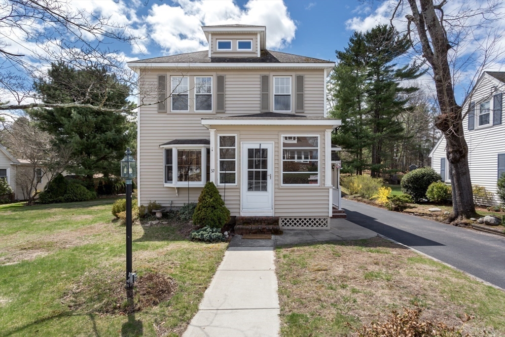 32 Farrington Street Franklin, MA 02038 - Photo 4 of 42