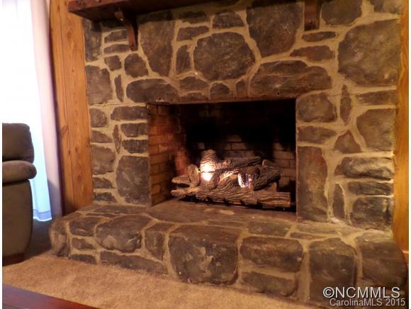 4093 Goose Creek Road Marion, NC 28752 - Photo 12 of 24 Gallery Image 12