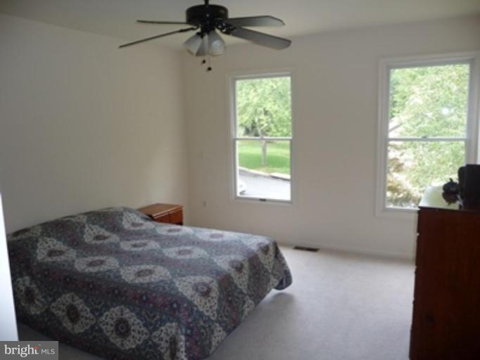18 Middlebridge Court Silver Spring, MD 20906 - Photo 15 of 23 Bedroom #3