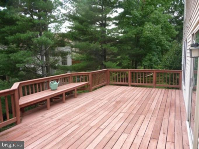 18 Middlebridge Court Silver Spring, MD 20906 - Photo 10 of 23 Deck