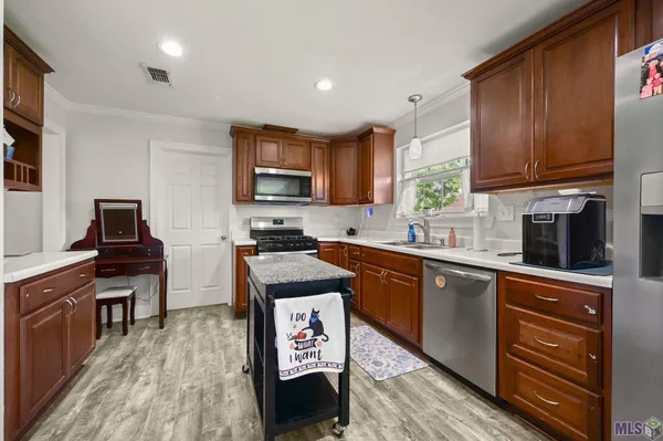 $225,000 | 9978 West Tams Drive, Baton Rouge, LA 70815