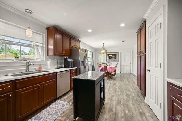 $225,000 | 9978 West Tams Drive, Baton Rouge, LA 70815