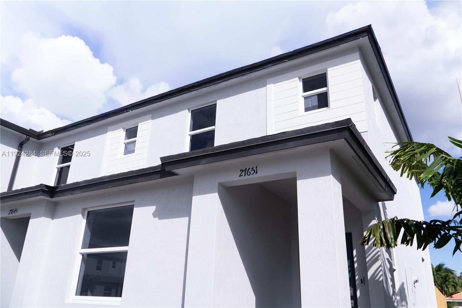 27651 Southwest 155th Court Homestead, FL 33032 - Photo 4 of 48