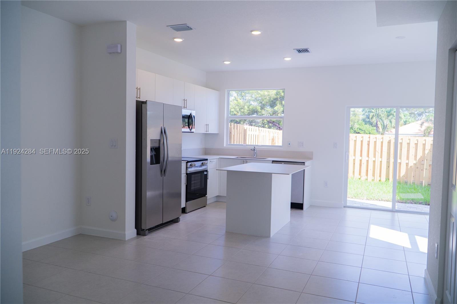 27651 Southwest 155th Court Homestead, FL 33032 - Photo 6 of 48