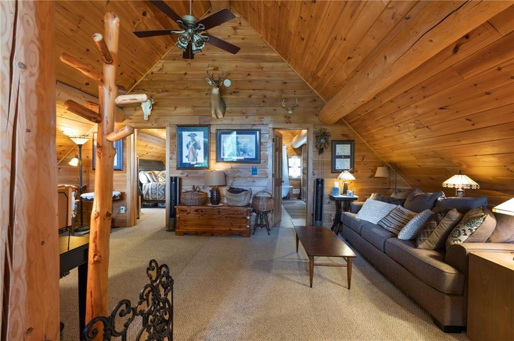 103 Twin Lakes Road Blue Ridge, GA 30513 - Photo 38 of 71 a living room with furniture