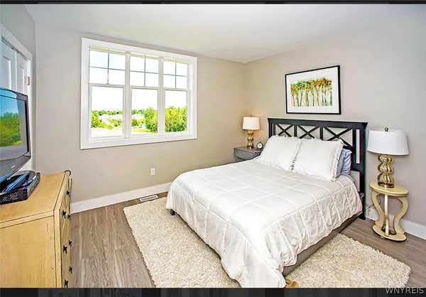 $2,100 | 4779 South Park Avenue, Hamburg, NY 14075