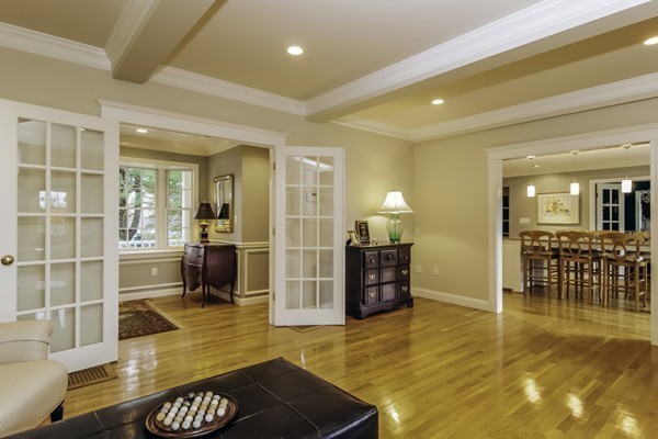 27 Colonial Road Milton, MA 02186 - Photo 12 of 24 Gallery Image 12