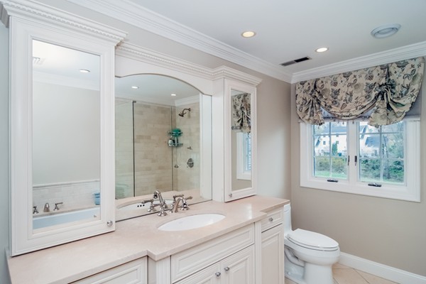 27 Colonial Road Milton, MA 02186 - Photo 17 of 24 Gallery Image 17