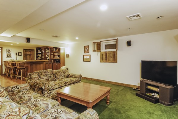 27 Colonial Road Milton, MA 02186 - Photo 23 of 24 Gallery Image 23