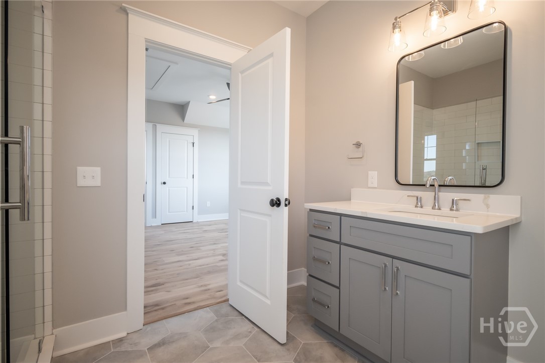 220 Highpointe Lane Athens, GA 30606 - Photo 28 of 48 Guest Bath 1