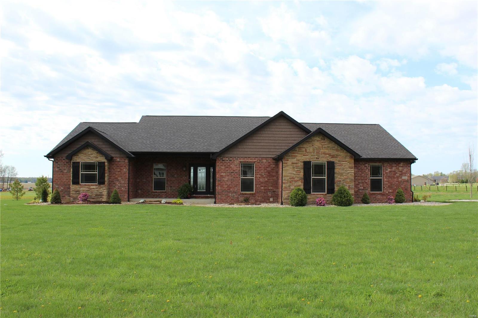 8984 East Kirsch Road Troy, IL 62294 - Photo 1 of 89