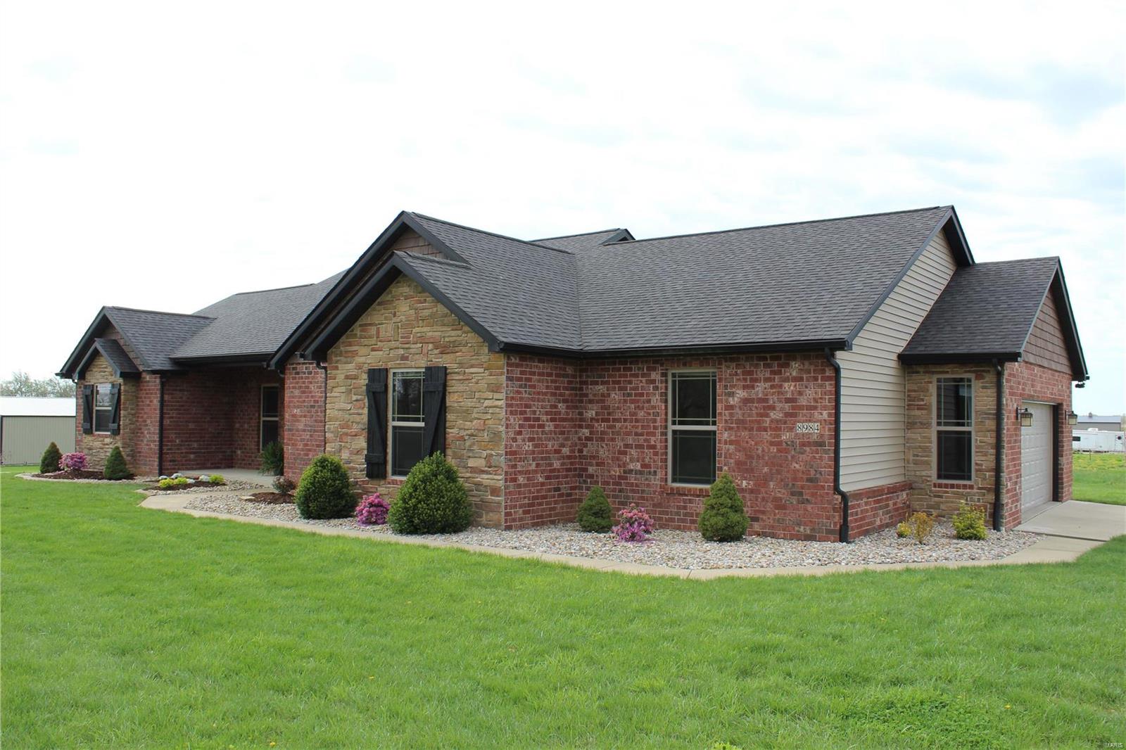 8984 East Kirsch Road Troy, IL 62294 - Photo 2 of 89
