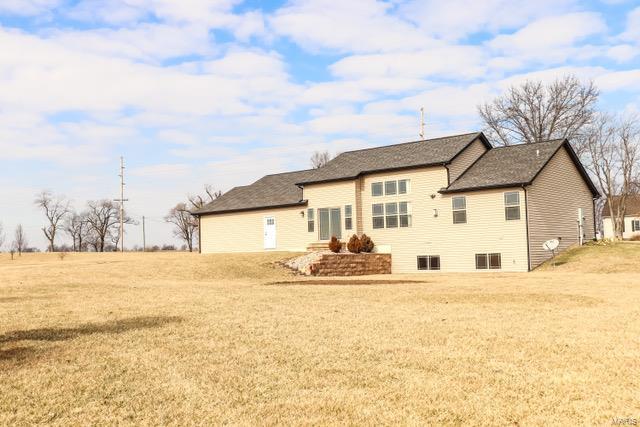 8984 East Kirsch Road Troy, IL 62294 - Photo 35 of 89