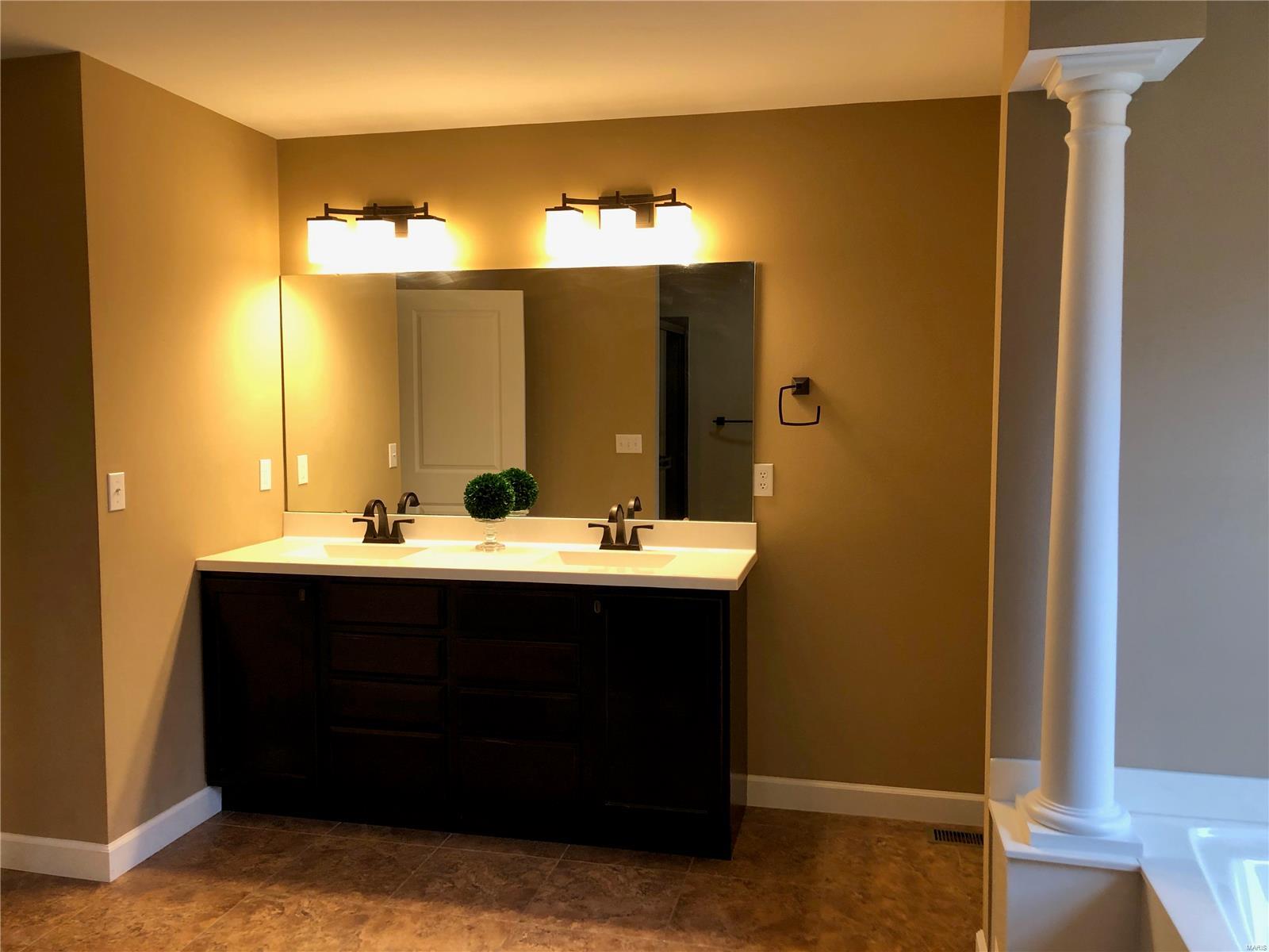 8984 East Kirsch Road Troy, IL 62294 - Photo 44 of 89