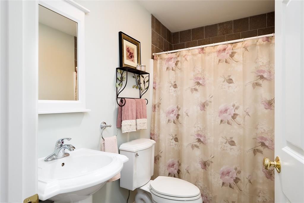 30 Elizabeth Road South Berwick, ME 03908 - Photo 14 of 35 Photo