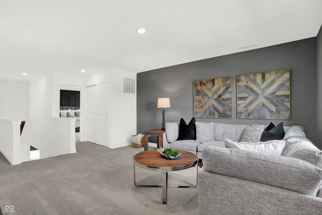 $366,995 | 1535 Alpine Lane, Greenfield, IN 46140