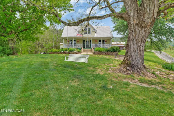 $765,000 | 9988 Upper East Valley Road, Pikeville, TN 37367