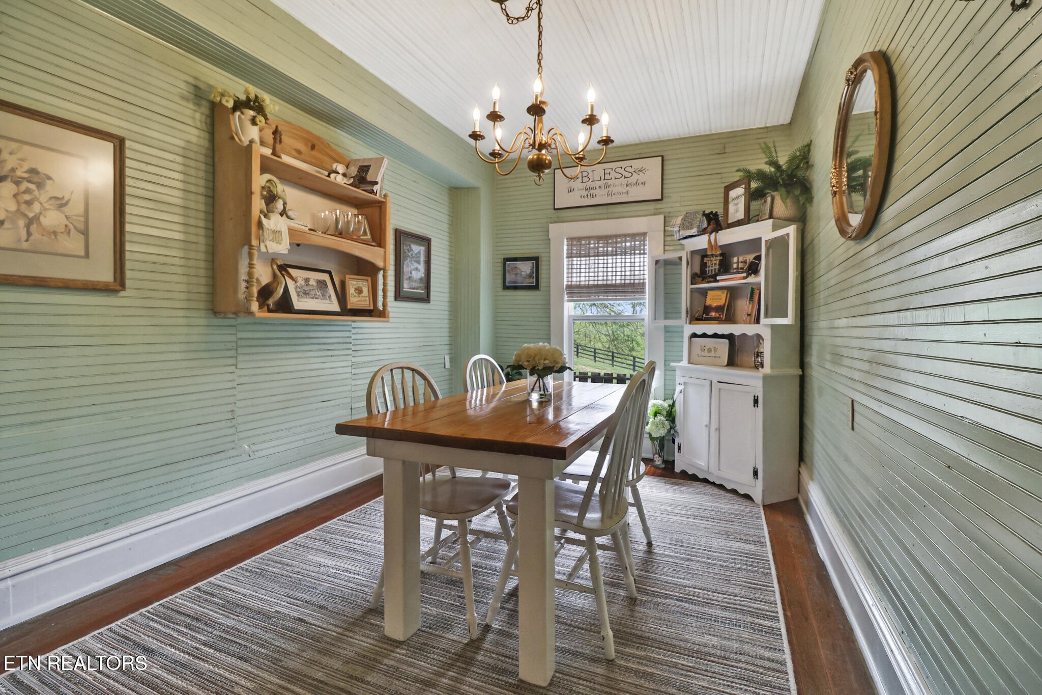 9988 Upper East Valley Road Pikeville, TN 37367 - Photo 14 of 56