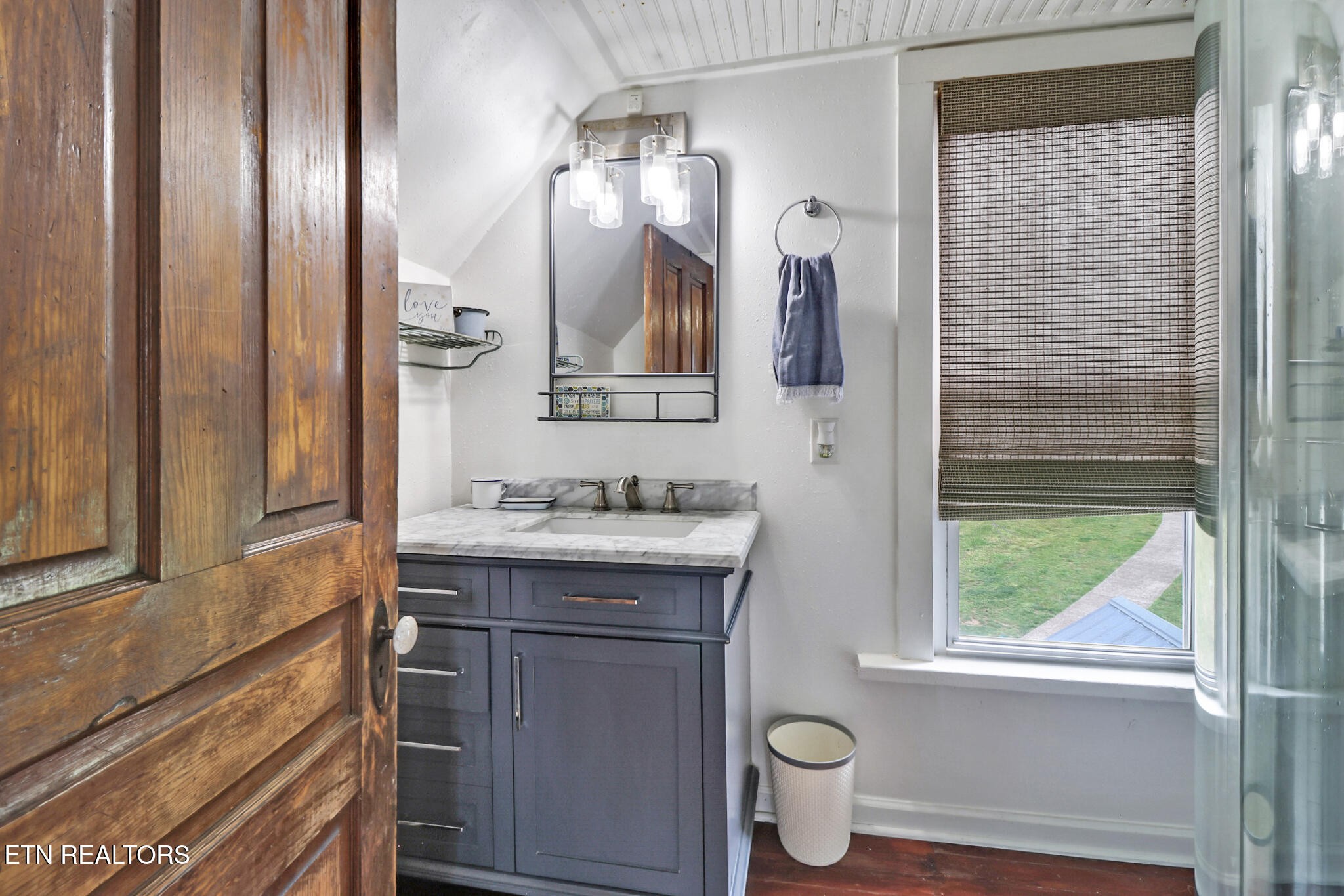 9988 Upper East Valley Road Pikeville, TN 37367 - Photo 19 of 56