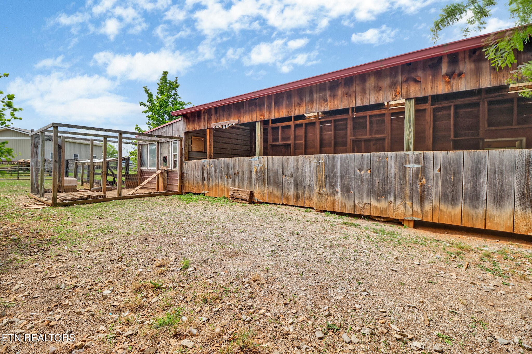 9988 Upper East Valley Road Pikeville, TN 37367 - Photo 26 of 56