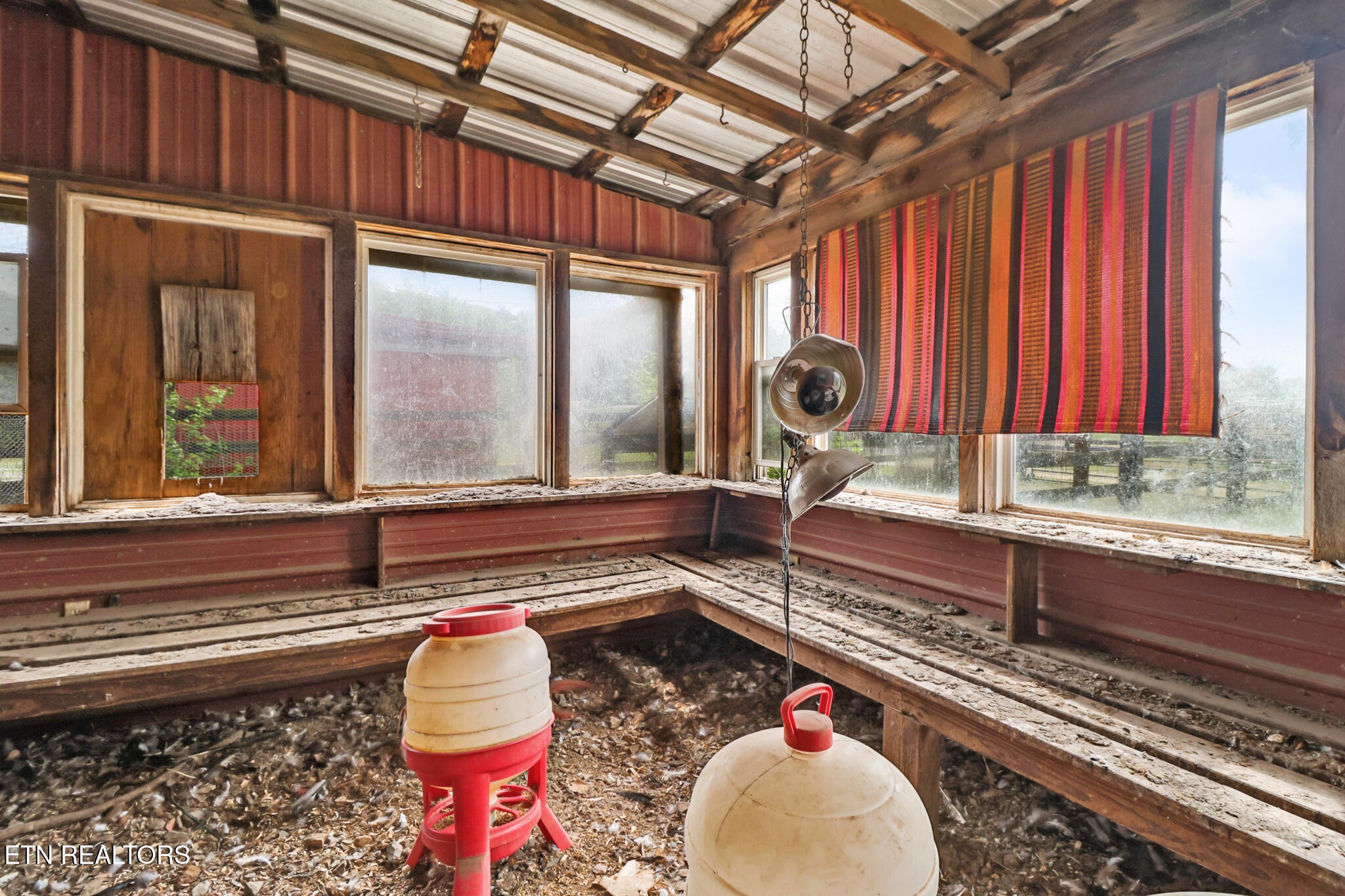 9988 Upper East Valley Road Pikeville, TN 37367 - Photo 29 of 56