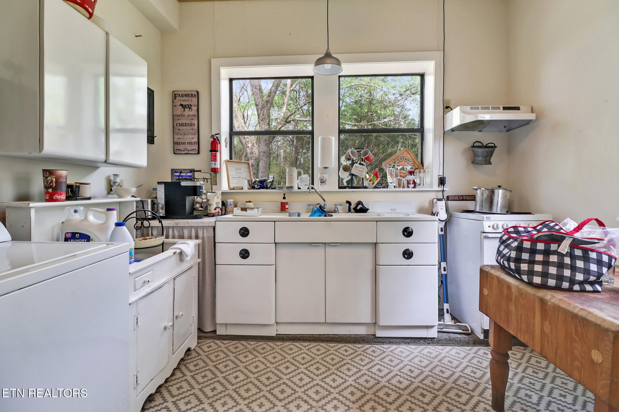 9988 Upper East Valley Road Pikeville, TN 37367 - Photo 33 of 56