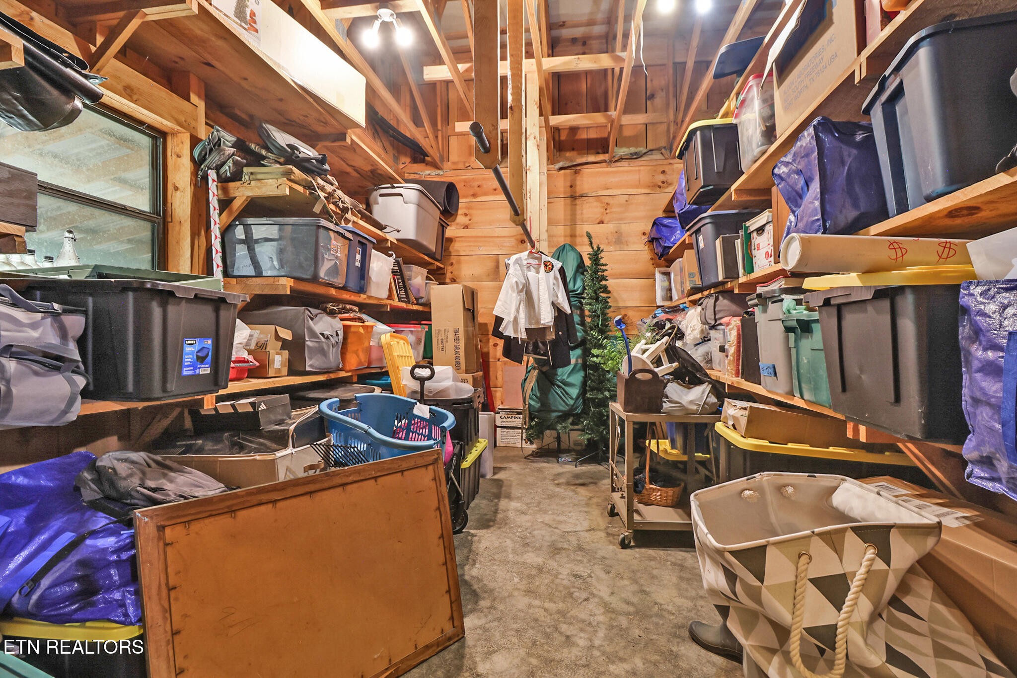 9988 Upper East Valley Road Pikeville, TN 37367 - Photo 39 of 56