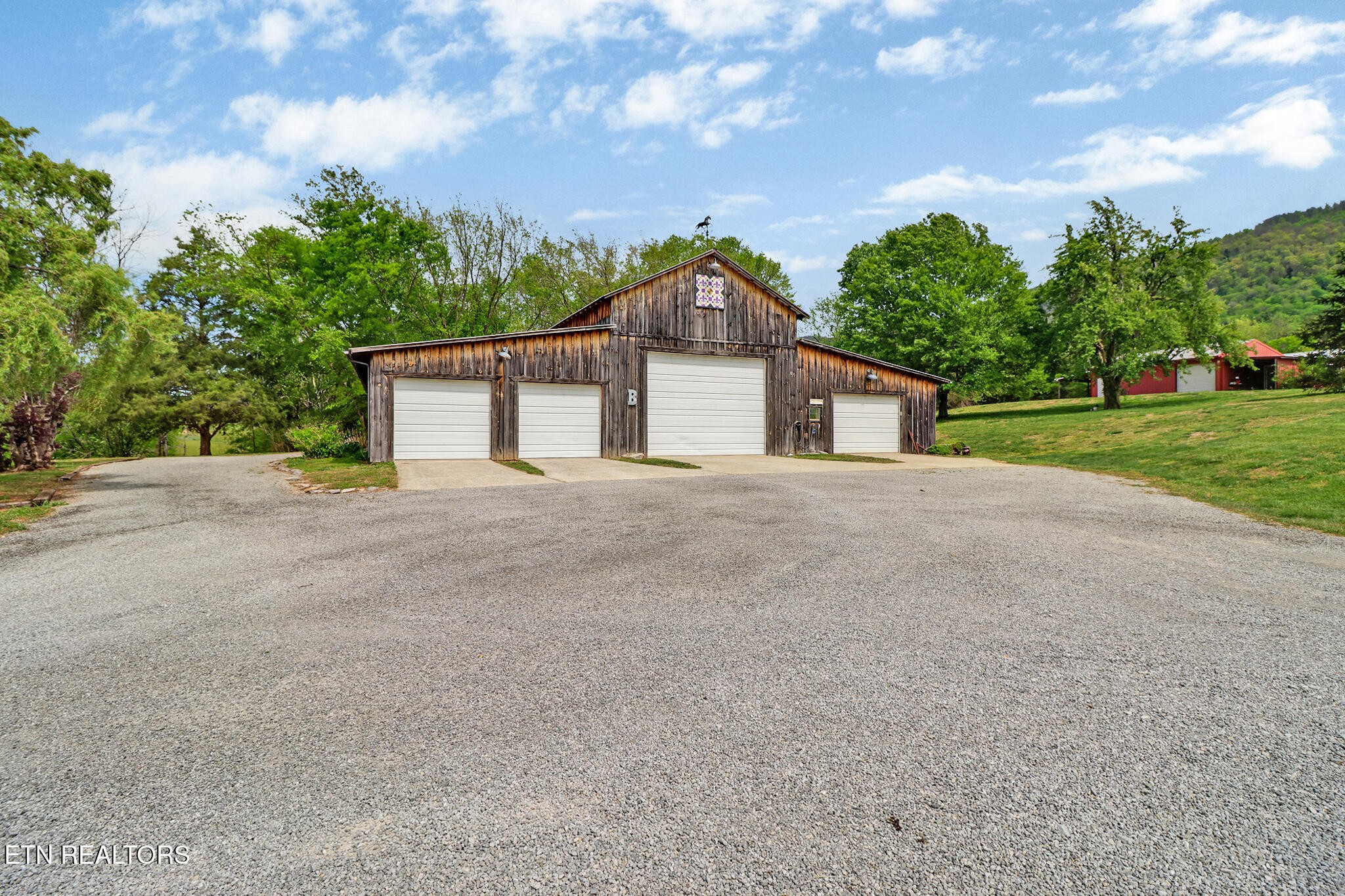 9988 Upper East Valley Road Pikeville, TN 37367 - Photo 43 of 56