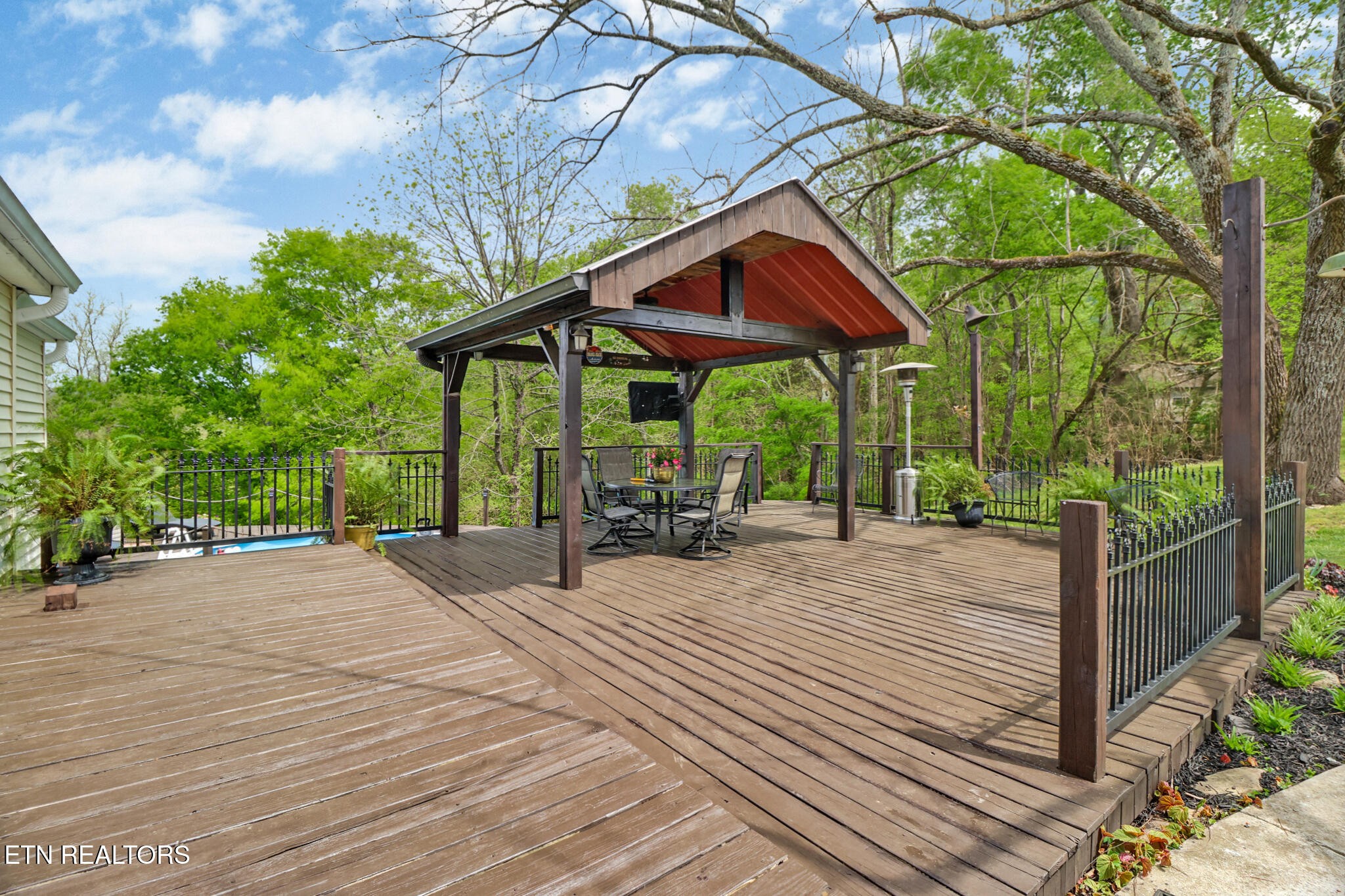 9988 Upper East Valley Road Pikeville, TN 37367 - Photo 46 of 56