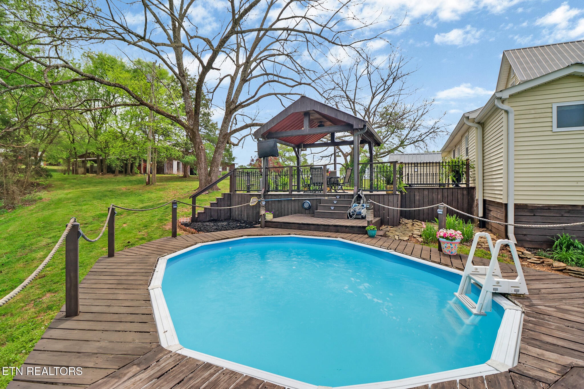 9988 Upper East Valley Road Pikeville, TN 37367 - Photo 48 of 56