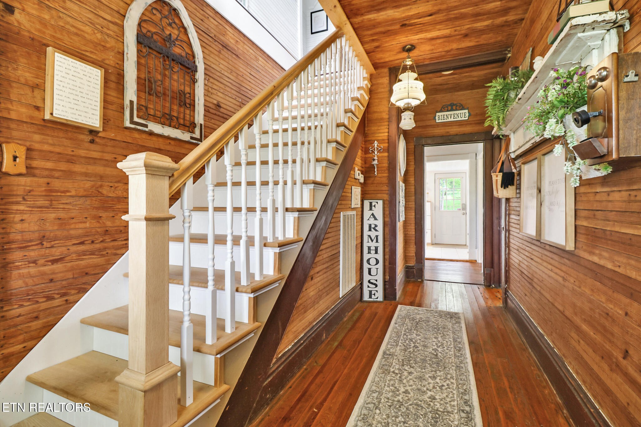 9988 Upper East Valley Road Pikeville, TN 37367 - Photo 5 of 56