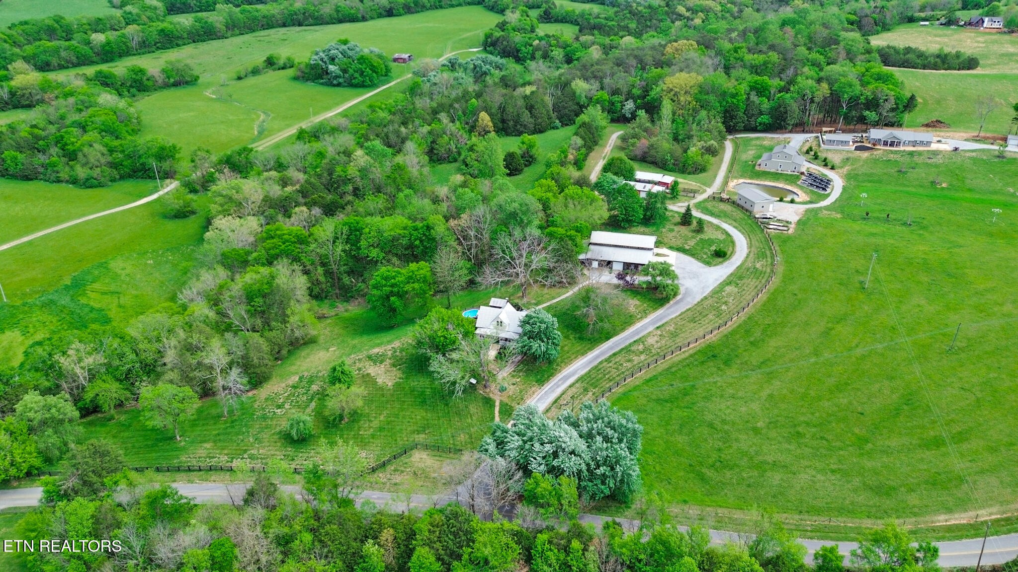 9988 Upper East Valley Road Pikeville, TN 37367 - Photo 53 of 56