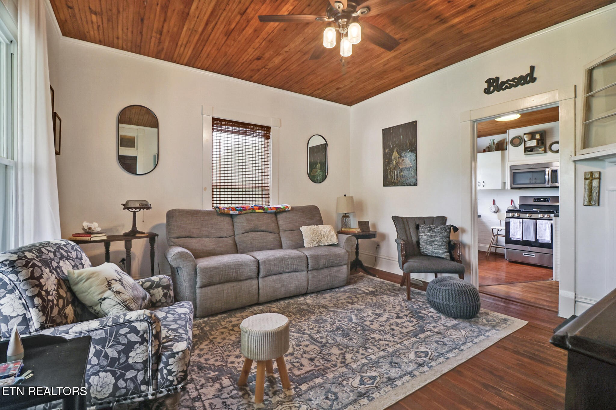 9988 Upper East Valley Road Pikeville, TN 37367 - Photo 7 of 56