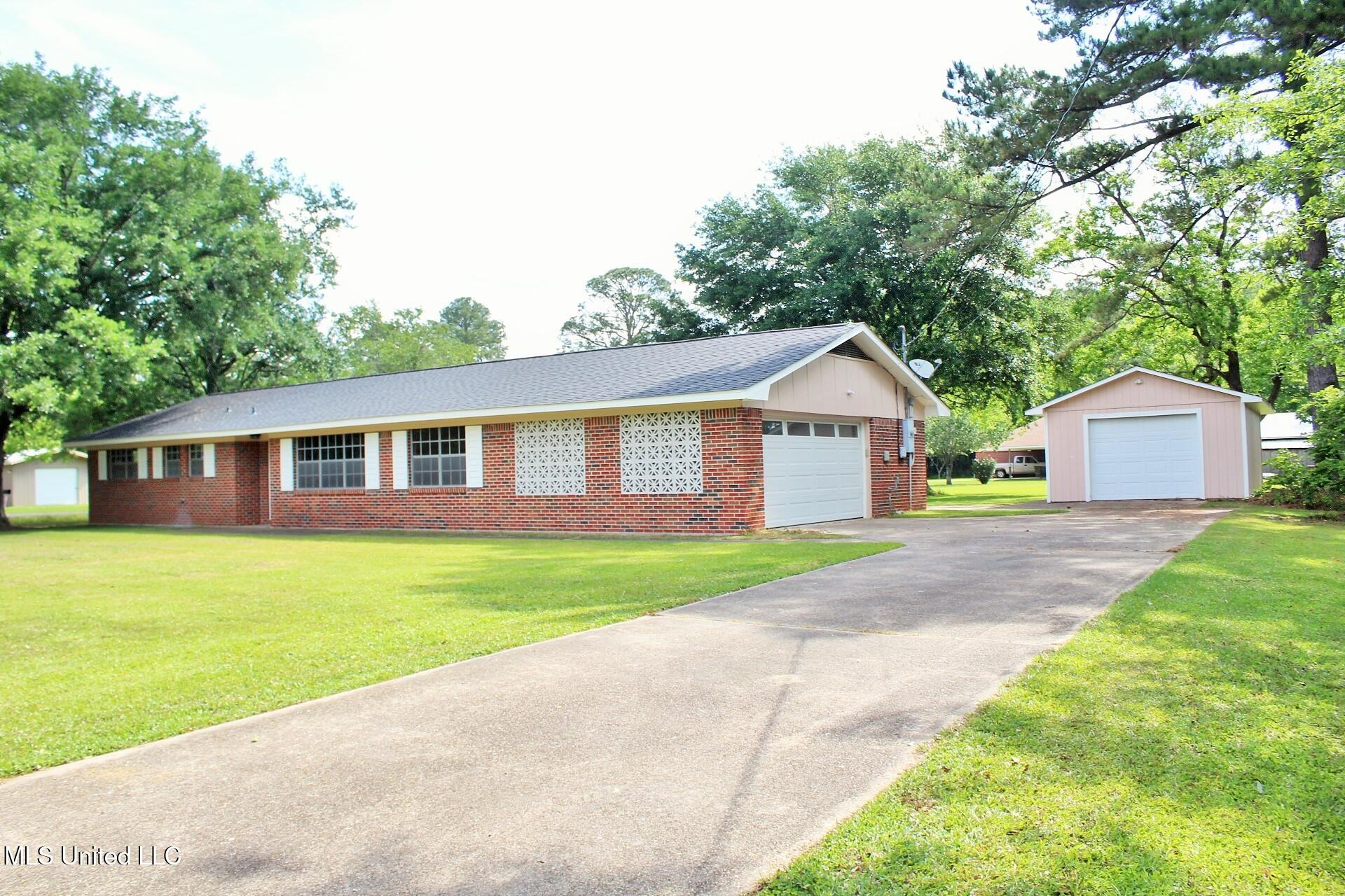 6908 Trehern Street Moss Point, MS 39563 - Photo 1 of 31 1-Front