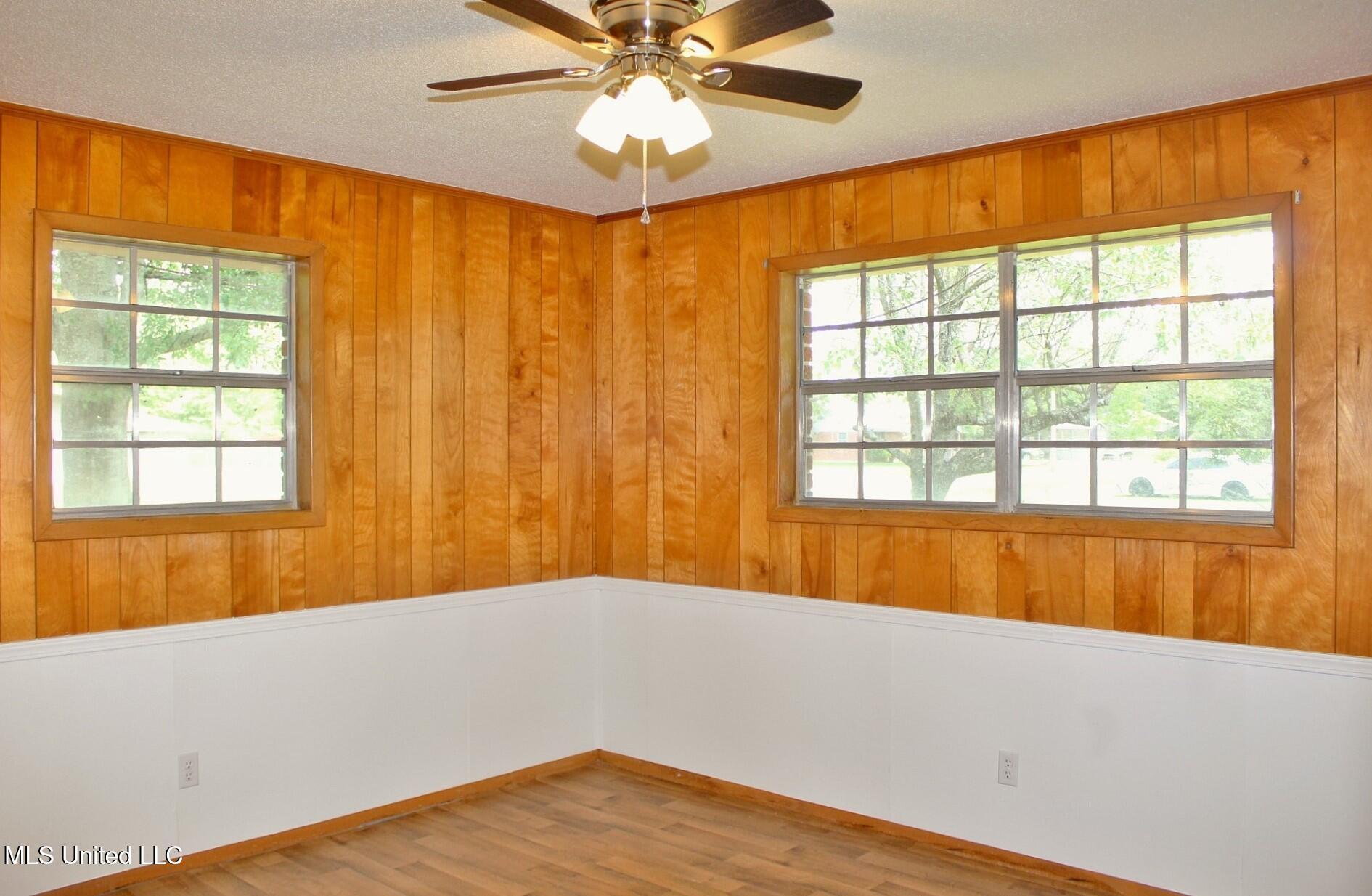 6908 Trehern Street Moss Point, MS 39563 - Photo 20 of 31 20-Bedroom 2