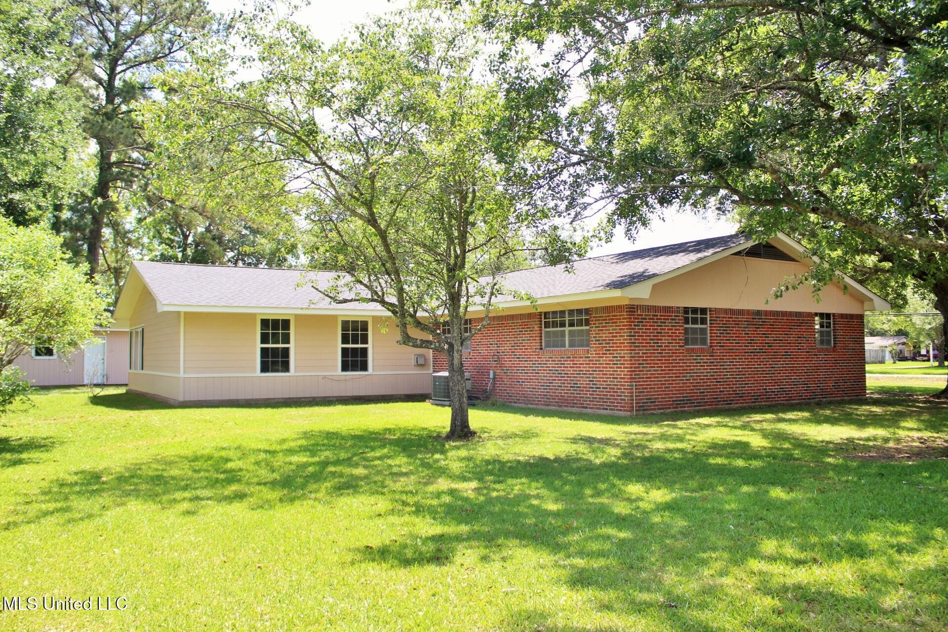 6908 Trehern Street Moss Point, MS 39563 - Photo 29 of 31 29-Back