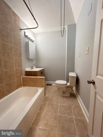 $1,250 | 2512 South 66th Street, Philadelphia, PA 19142