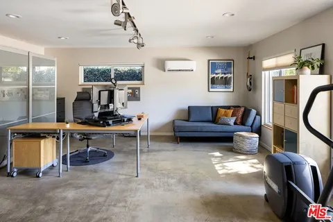 $1,749,000 | 4910 Abbeyville Avenue, Woodland Hills, CA 91364