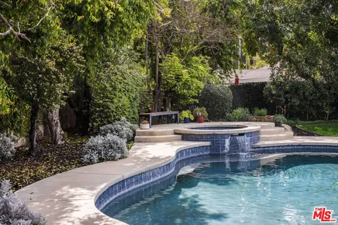 $1,749,000 | 4910 Abbeyville Avenue, Woodland Hills, CA 91364