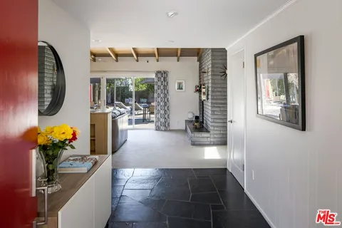 $1,749,000 | 4910 Abbeyville Avenue, Woodland Hills, CA 91364