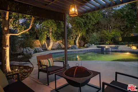 $1,749,000 | 4910 Abbeyville Avenue, Woodland Hills, CA 91364