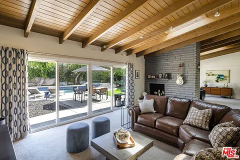 $1,749,000 | 4910 Abbeyville Avenue, Woodland Hills, CA 91364